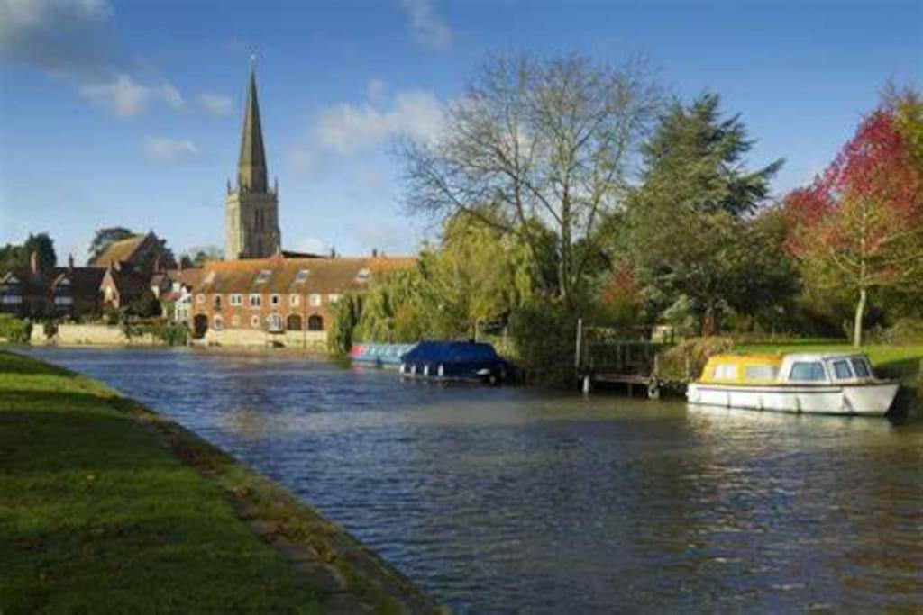1 Bedroom Flat Sleeps 4 In Abingdon Oxfordshire Екстер'єр фото