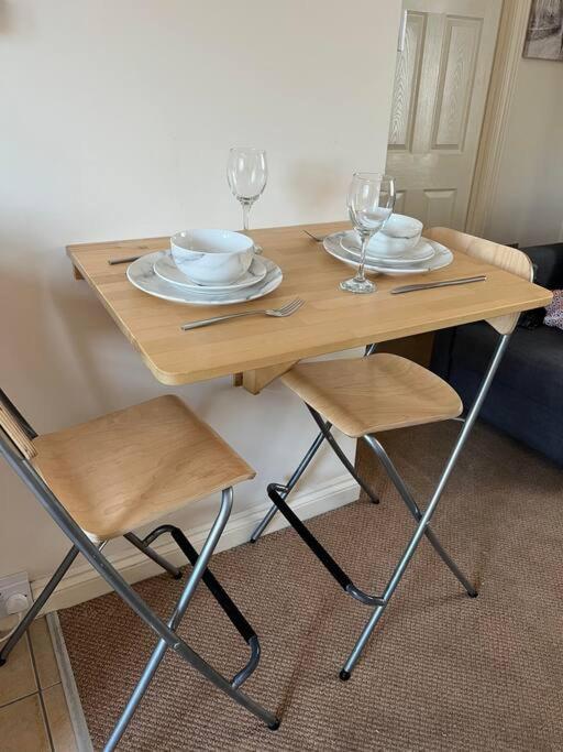 1 Bedroom Flat Sleeps 4 In Abingdon Oxfordshire Екстер'єр фото